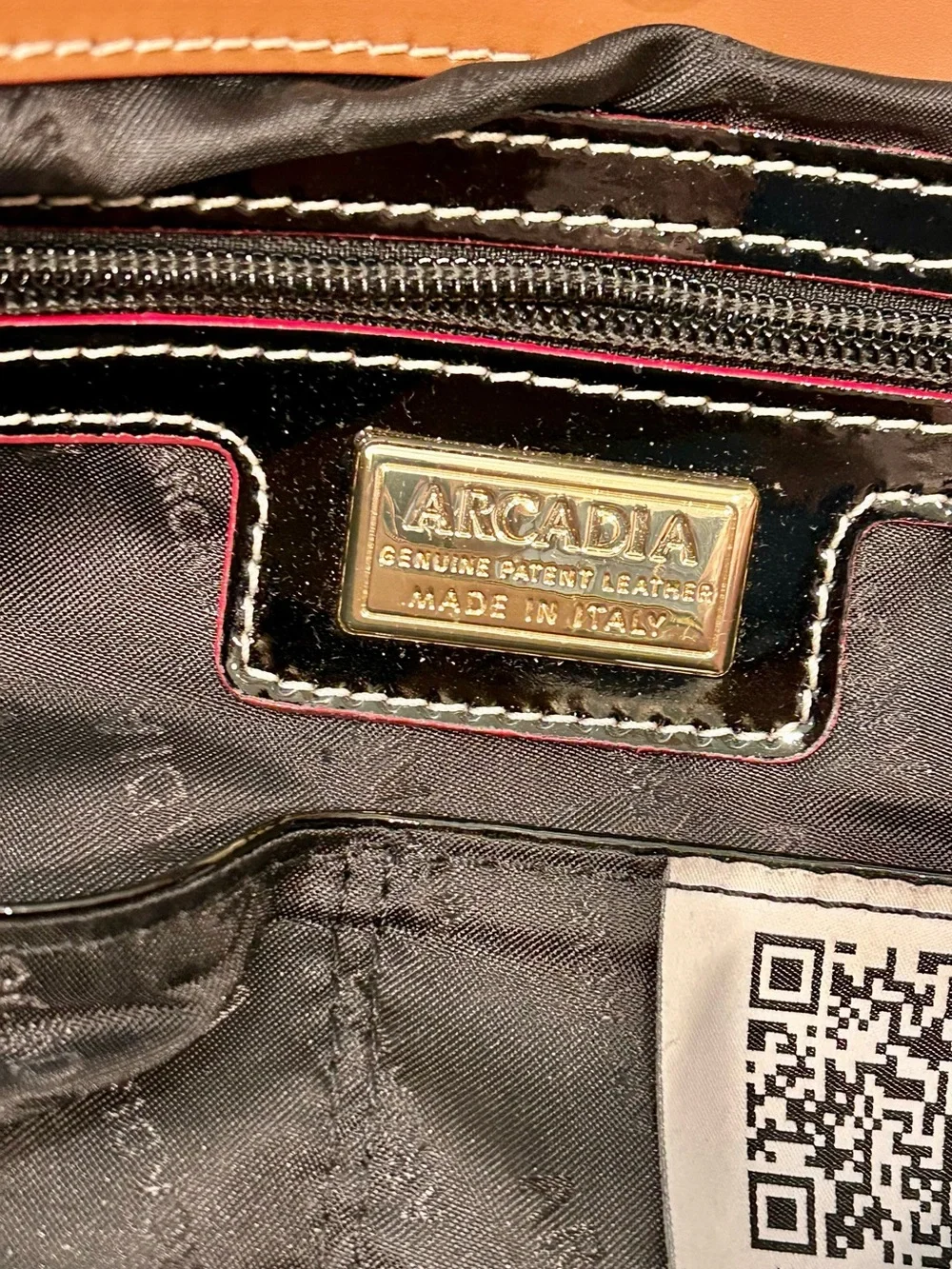 Arcadia Black Patent Leather Purse Made In Italy